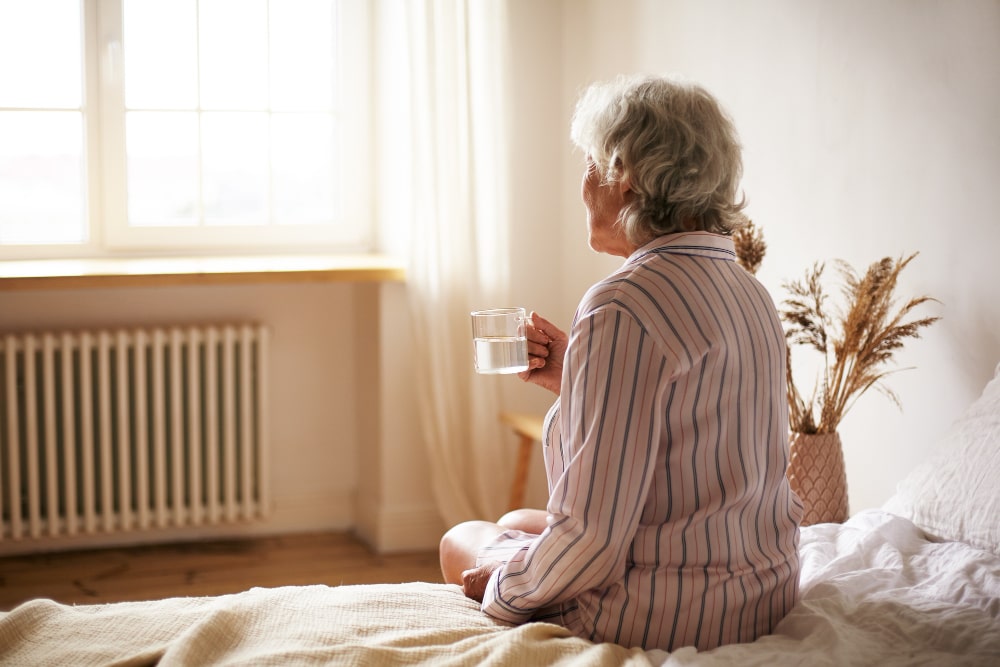 cama para ancianos cota cero